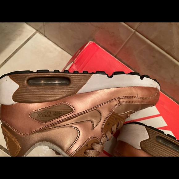 AirMax - Picture 6 of 8